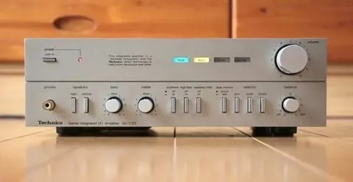 Amplificador stereo vintage Technics SU-C03 novíssimo. Pequeno e poderoso=Sansui/Pioneer.