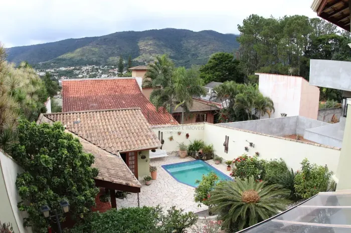 Casa à venda | Vila Petrópolis | Atibaia, SP