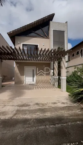 Casa Duplex no Centro do Eusébio com Piscina e Área de Lazer Privativa