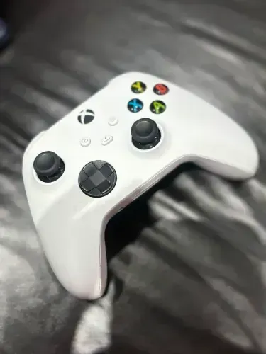 Controle Xbox Series S com defeito