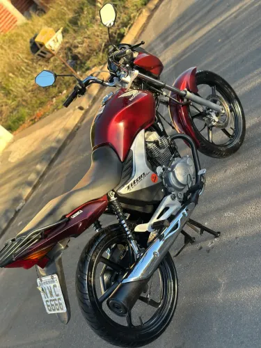 Titan 150