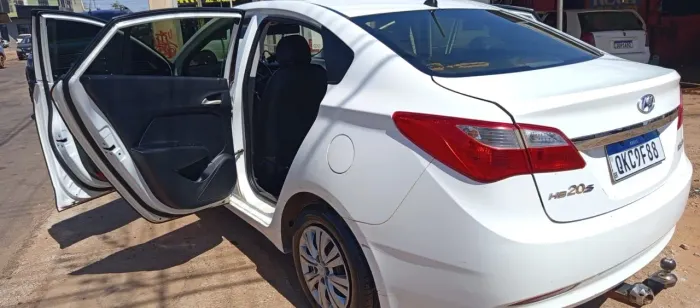 Hyundai HB20S C.plus/c.style 1.6 Flex 16V Mec.4p 2015