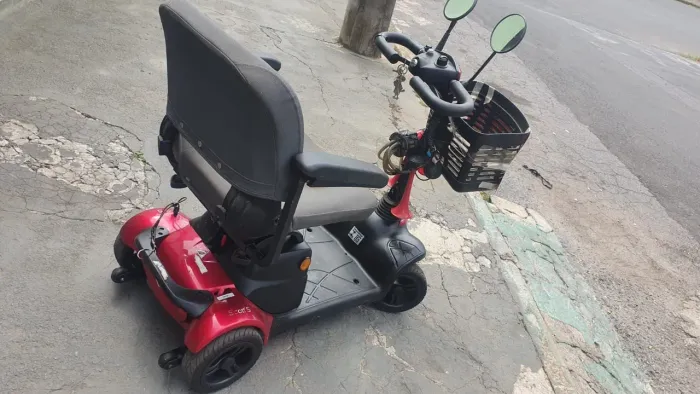 Cadeira de rodas scooter S vermelha