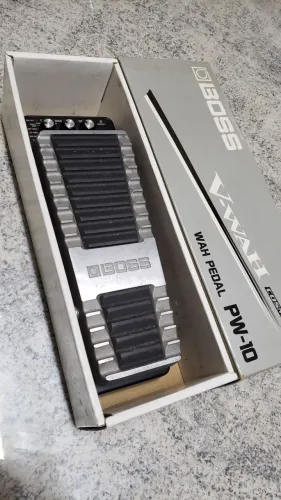 Pedal Wah Boss PW-10