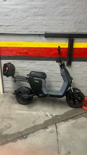 Scooter elétrica 1000 watts. 