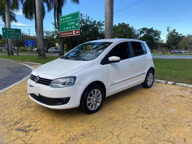 Volkswagen Fox Prime/higli. 1.6 Total Flex 8V 5P 2014