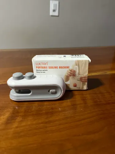 Mini Seladora Portátil para Embalagens - Recarregável