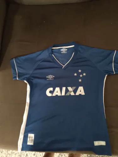 Camisa Cruzeiro III temporada 2017/2018 original Umbro modelo Feminino, tamanho M