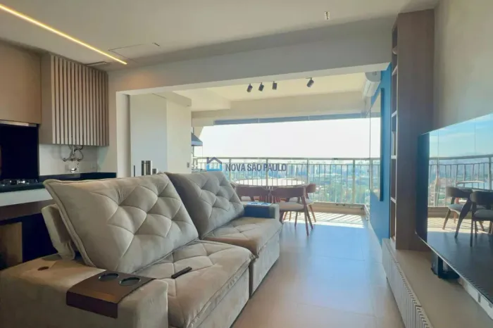 Apartamento Mobiliado em Pinheiros com vista livre e 2 quartos.