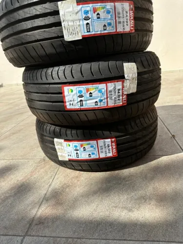 Pneu de carro/picape aro 17 marca WANLI (preço por unidade)