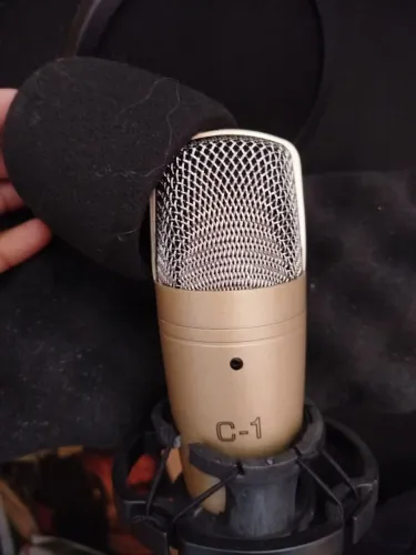 Microfone Behringer C-1