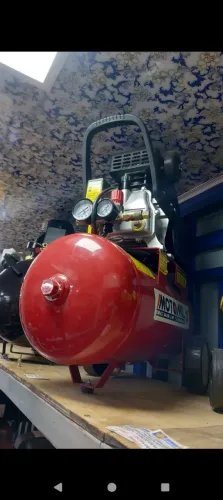 COMPRESSOR 24LITROS 2CV MONO 127/ MOTOMIL