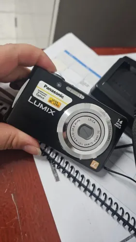 Câmera lumix 