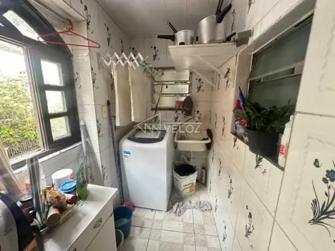 Casa de rua : Duplex / Residencial / Catete