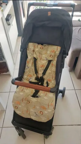 Carrinho de bebê + bebê conforto