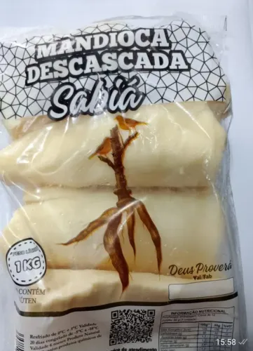 Mandioca descascada, muito bom de cozimento preço ótimo pra revenda