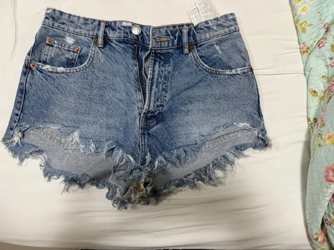 Short jeans Zara
