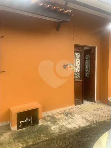 Alugo casa na Granja Viana