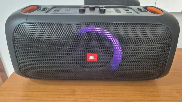 Som JBL partybox On-The-Go