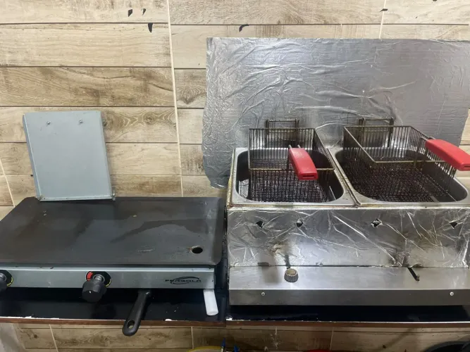 Chapa de lanche e fritadeira a gás 