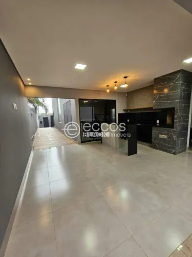 Casa à venda, 3 quartos, 1 suíte, 2 vagas, Pampulha - Uberlândia/MG