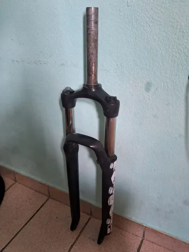 Suspensão suntour xcm aro 29