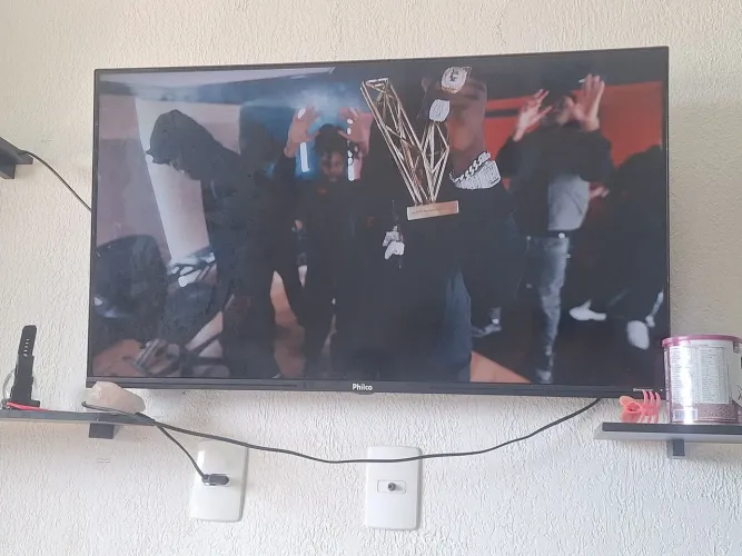 TV 32 polegadas em perfeitas condições