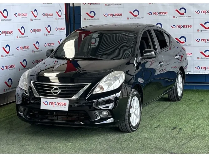 Nissan Versa SL 1.6 16V Flexstart 4P Mec. 2013