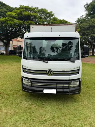 VW EXPRESS 2019 BAÚ R$ 200.000,00