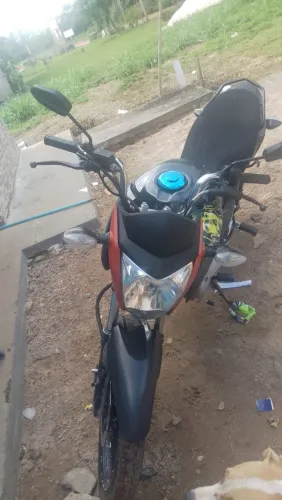 Vendo Titan 2014. Valor 7.500,00