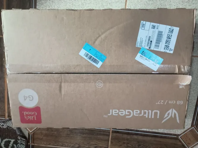 Caixa de papelão de monitor de 27" polegadas