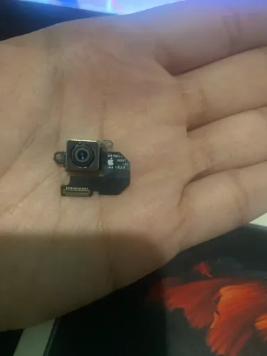 Câmera traseira iphone 6s usada ótimo estado