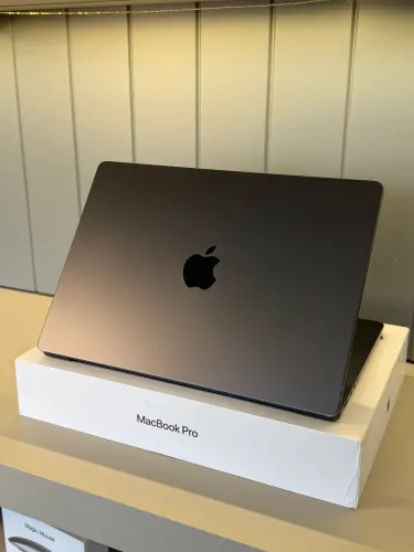 MacBook Pro m3 Pro 512ssd 18gb Semi Novo | Loja Física 