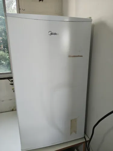 Frigobar Midea 93 L