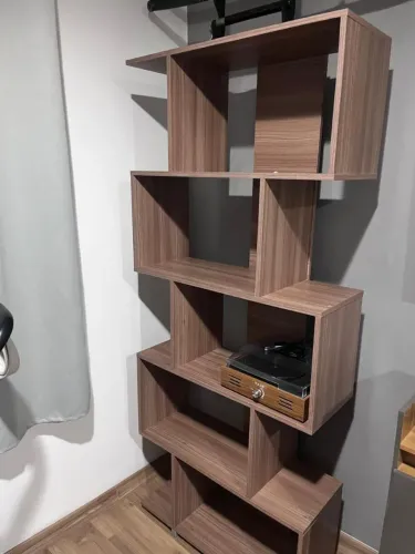 Estante para livros e decoração
