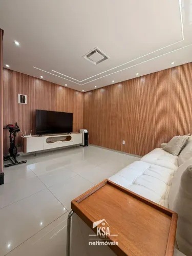 Vendo Linda Casa no Gama Leste, 3 quartos com suíte com casa nos fundos reformada