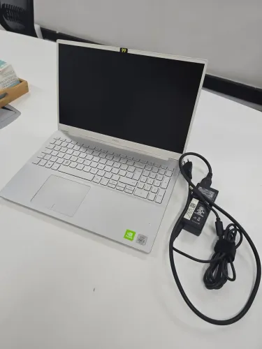 Notebook Dell Inspiron 15 Intel i5, 8GB, SSD 256GB, GeForce 2GB, Tela 15.6", Windows10 Pro
