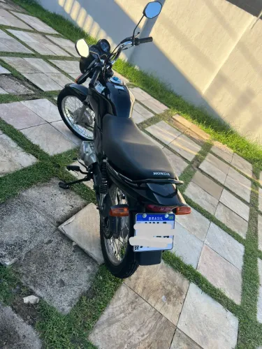 Vendo excelente moto 