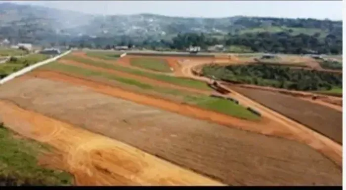 Terreno à Venda com 250 m² no Condomínio Caminhos do Mar Taubaté