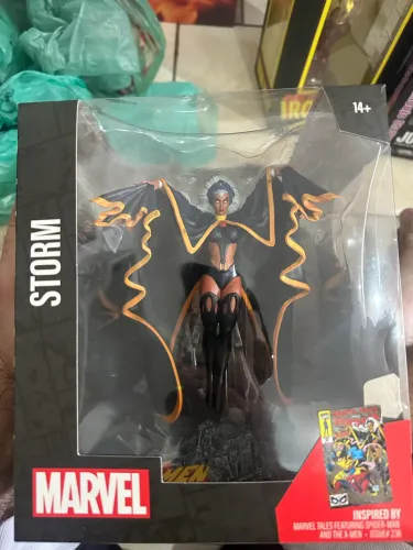 Storm Tempestade Marvel Gallery Diamond Select Diorama - Completa com caixa