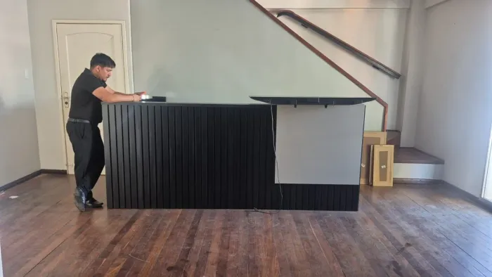 VENDO BALCÃO NOVO 1 mes de uso