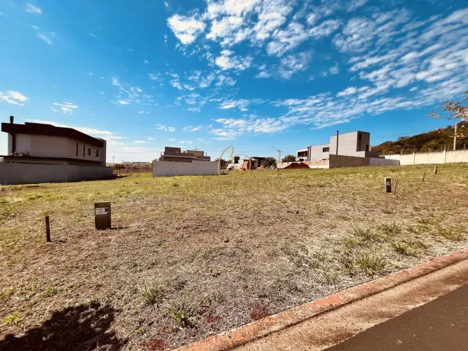 Terreno a venda em condominio fechado com 250m² - Quinta da Mata I - Ribeirão Preto