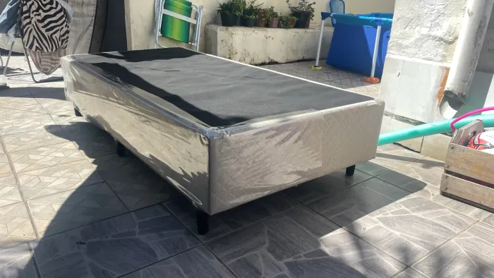 Cama Box Solteiro Semi Nova - Impecável