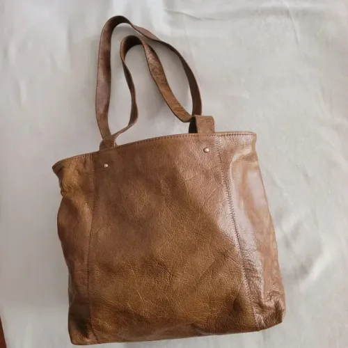 Bolsa em couro legítimo marrom nova tamanho médio