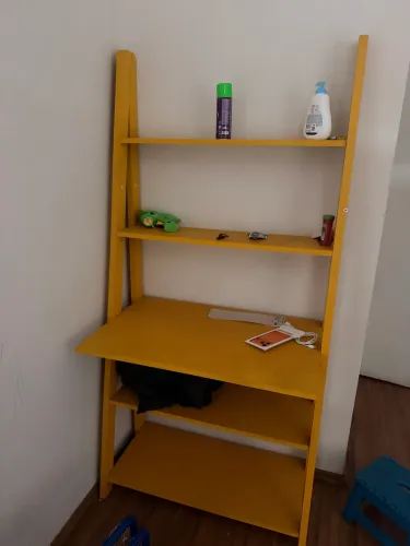 Mesa de estudo Amarelo