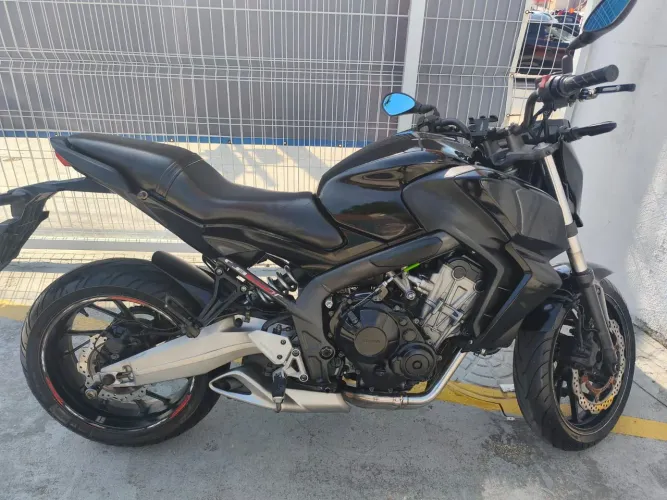 Vendo ou troco por carro do meu interesse
