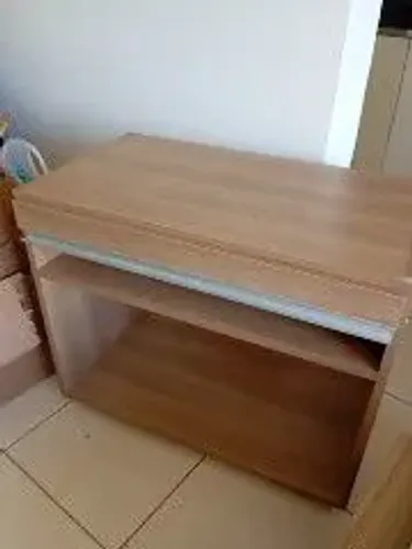 Armário multi uso com gaveta e rodinhas