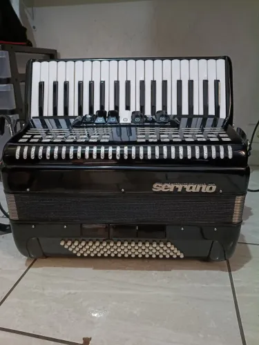 Sanfona 80 Baixos - Serrano