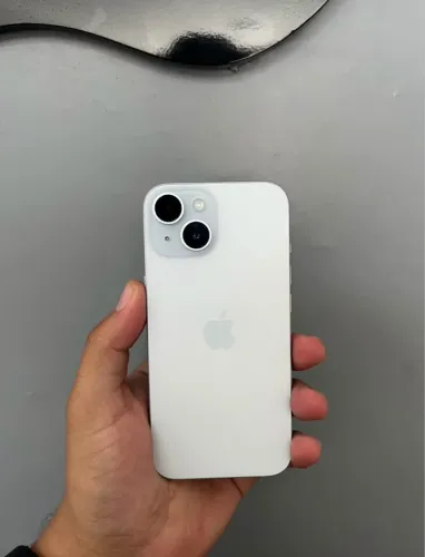 iPhone 15 128GB