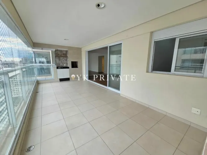 Condomínio Páteo Barra/ 145m²/ 4 dormitórios/ 2 suítes/ 3 vagas no Bairro da Barra Funda!
